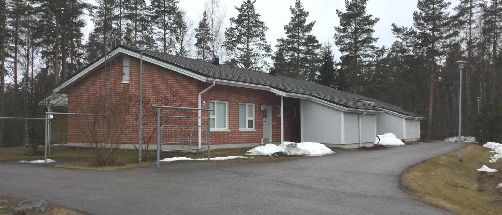 Järkäletie 4-6, rivitalo