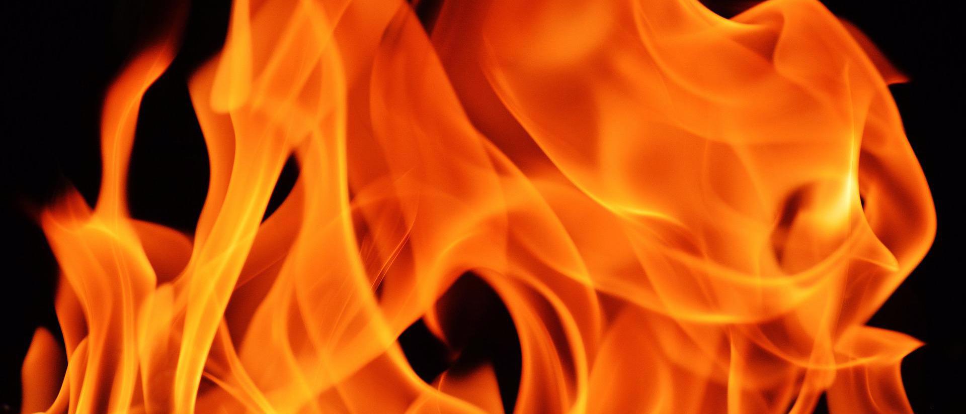 Tulen liekkejä