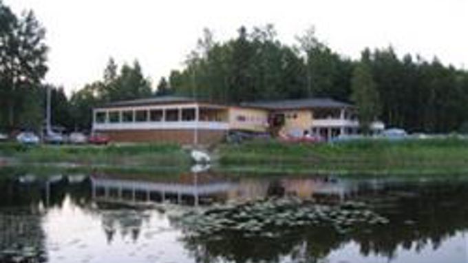 Suikkalan lava Saimaalta päin